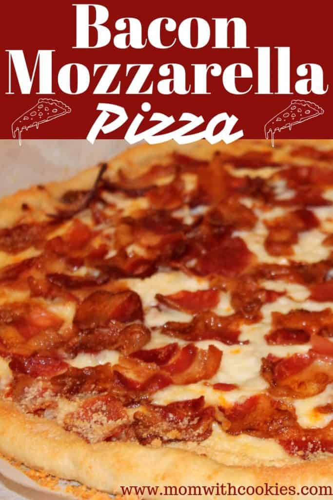 Bacon pizza with mozzarella cheese