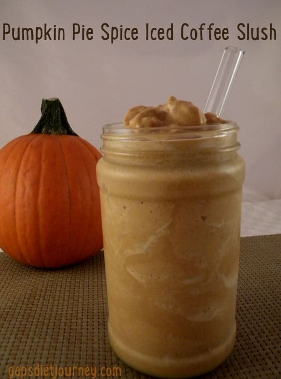 a jar filled with pumpkin pie iced coffee slush