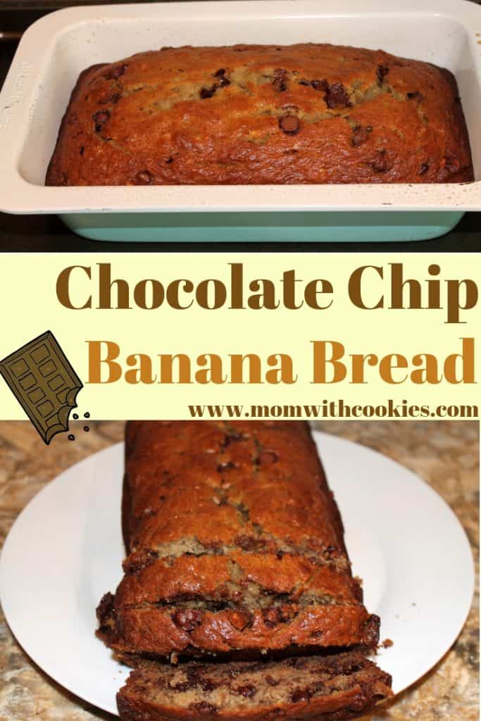 Chocolate Chip Banana Bread - www.momwithcookies.com #chocolatechipbananabread #bananabread #chocolatebananabread #chocolate #banana #easybananabread #easybreakfast #breakfast #dessert