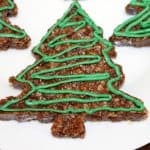 Chocolate No Bake Cookies For Christmas - www.momwithcookies.com #chocolatenobakecookies #nobakecookies #Christmas #Christmastree