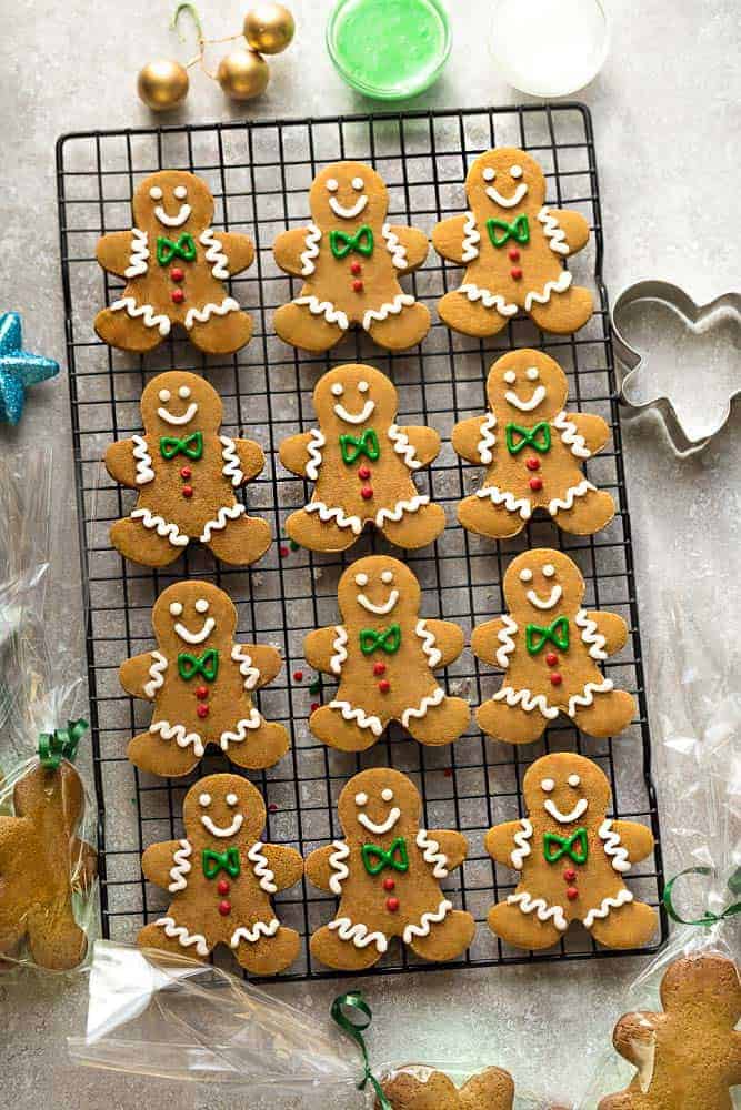 gingerbread men on a cooling rack