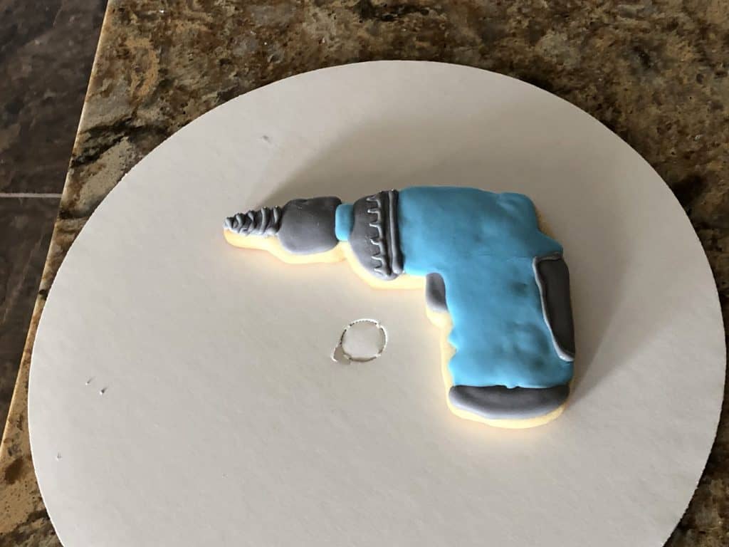 Adding the final detail to the drill cookie