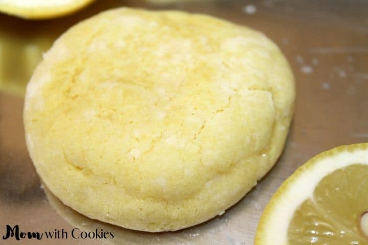 closeup image of a lemon cookie