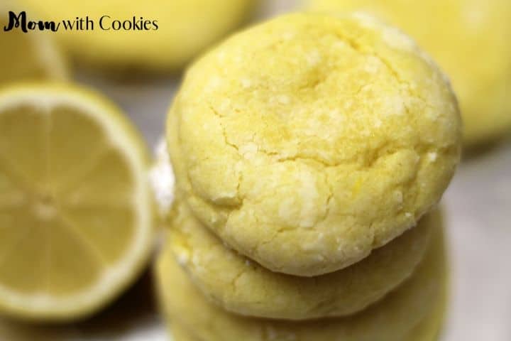 a bunch of lemon cookies all stacked together